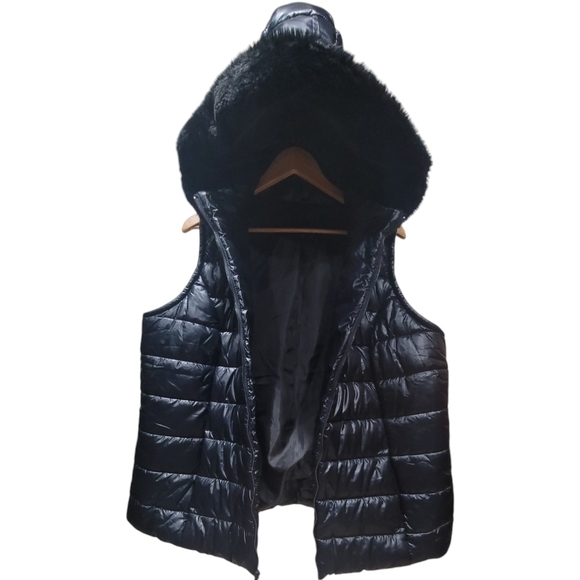 1X Colleen Lopez Faux Fur Hooded  Zip-Up Puffer Vest with Pockets EUC - Picture 7 of 9